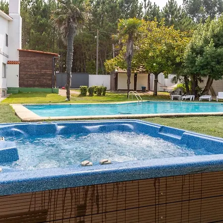 Holiday home Chalet Paxarinas