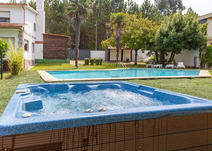 Holiday home Paxarinas